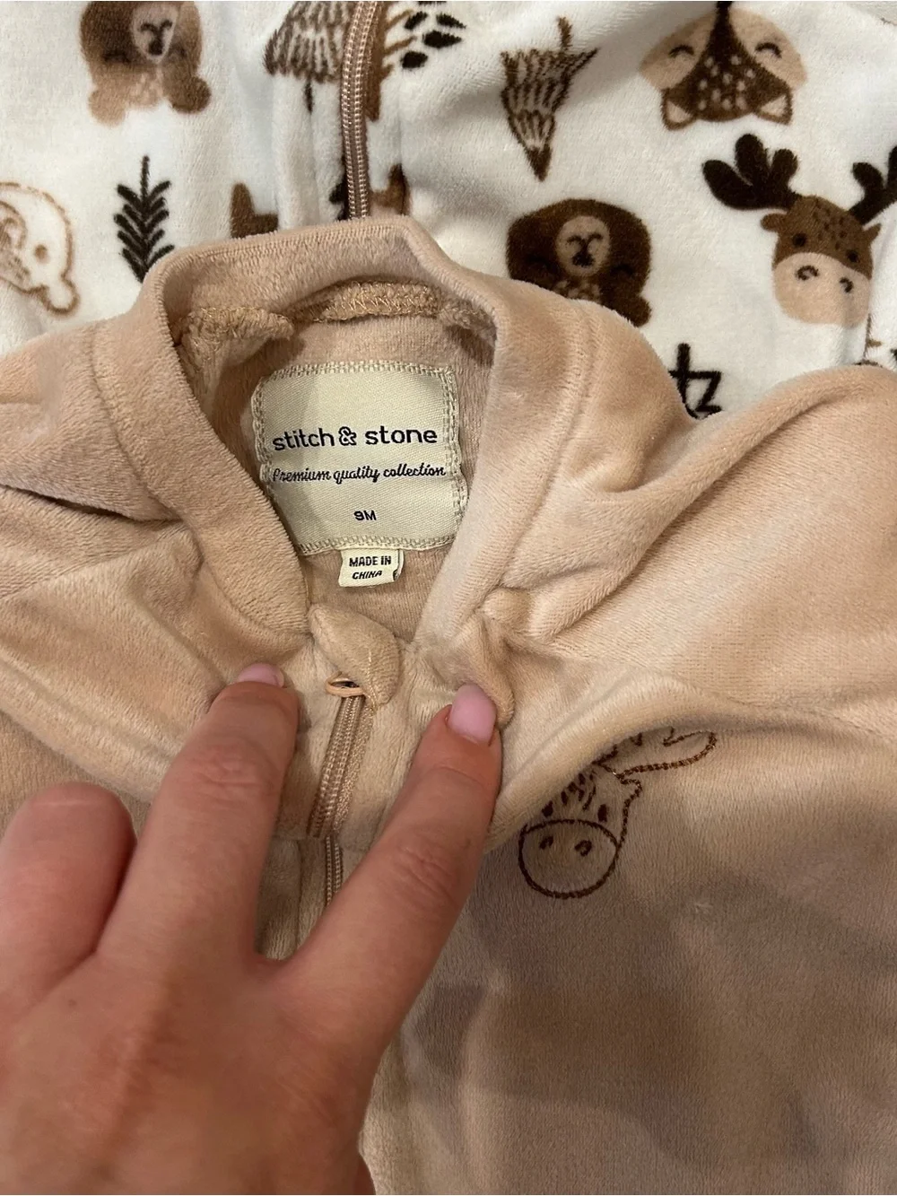 Stitch & Stone Beige Velour Deer Footed Sleeper Pajamas 9M Soft Plush One Piece
